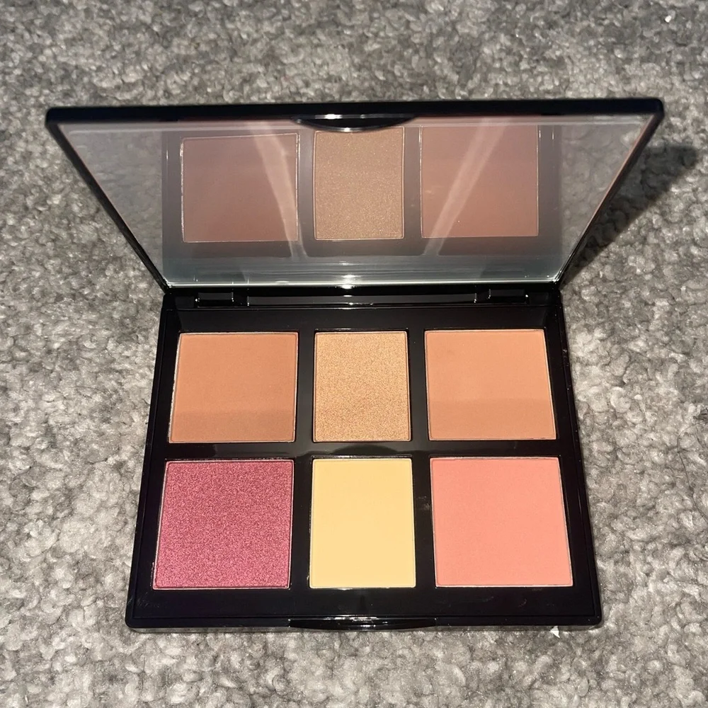 WINGME Ethereal Eye and Face Palette